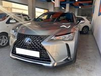 Usado Lexus UX Executive Line 184 CV (135 kW) 2019 Beige SUV