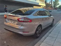 Usado Ford Mondeo Titanium 163 CV (119 kW) 2011 Gris / plata Berlina