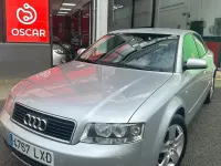 Usado Audi A4 130 CV (95 kW) 2001 Gris Berlina