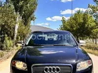 Usado Audi A4 140 CV (102 kW) 2006 Azul Berlina