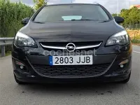 Usado Opel Astra Excellence 136 CV (100 kW) 2015 Negro Berlina