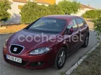 Usado Seat Leon Reference 105 CV (77 kW) 2007 Granate Utilitario
