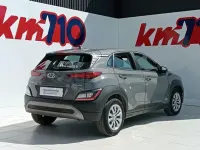 Usado Hyundai Kona 120 CV (88 kW) 2022 Gris / plata SUV