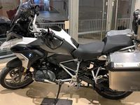 Usado BMW 120 139 CV (102 kW) 2022 Blanco Utilitario