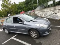 Usado Peugeot 206+ 75 CV (55 kW) 2010 Gris / plata Utilitario