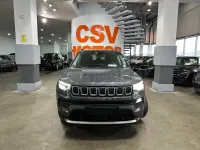 Usado Jeep Compass Limited 190 CV (139 kW) 2022 Gris / plata SUV