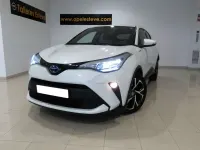Begagnad Toyota C-HR Advance 122 HK (89 kW) 2022 Vit SUV