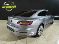 Usado VW Arteon Elegance 150 CV (110 kW) 2021 Gris / plata Berlina