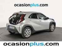 Usado Toyota Aygo Play 72 CV (52 kW) 2024 Gris Utilitario