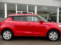 Usado Suzuki Swift 90 CV (66 kW) 2018 Rojo Berlina