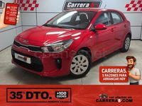 Usado Kia Rio 84 CV (61 kW) 2020 Rojo Berlina