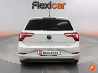 Usado VW Polo Life 95 CV (69 kW) 2023 Azul Utilitario
