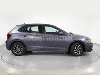 Usado VW Polo Life 95 CV (69 kW) 2023 Gris Berlina