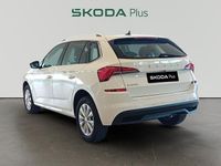 Usado Skoda Kamiq Ambition 110 CV (80 kW) 2021 Blanco SUV