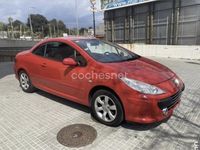Usado Peugeot 307 CC 143 CV (105 kW) 2005 Rojo Descapotable
