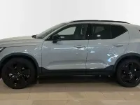 Usado Volvo XC40 Plus 163 CV (119 kW) 2025 Gris / plata SUV