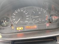 Usado BMW 320 150 HP (110 kW) 1999 Verde Sedan
