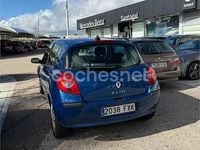 Usado Renault Clio II Authentique 85 CV (62 kW) 2007 Azul Berlina