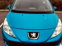 Usado Peugeot 207 68 CV (50 kW) 2014 Azul Descapotable
