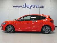 Usado Ford Focus ST-Line 125 CV (91 kW) 2024 Rojo Utilitario