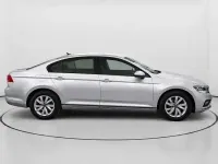 Usado VW Passat Business 122 CV (89 kW) 2020 Gris / plata Berlina