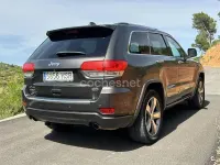Usado Jeep Grand Cherokee Overland 250 CV (183 kW) 2013 Marrón SUV
