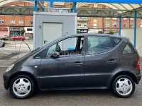 Usado Mercedes A170 Classic 90 CV (66 kW) 1999 Gris / plata Monovolumen