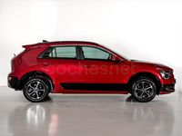 Usado Kia Niro 129 CV (94 kW) 2025 Rojo SUV