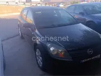 Usado Opel Astra Enjoy 105 CV (77 kW) 2006 Negro Berlina