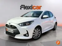 Usado Toyota Yaris Hybrid Active 116 CV (85 kW) 2024 Blanco