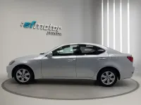 Usado Lexus IS220d Luxury Line 177 CV (130 kW) 2006 Gris / plata Berlina