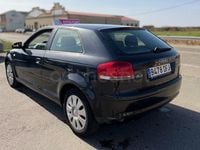 Usado Audi A3 Attraction 140 CV (102 kW) 2006 Negro Utilitario