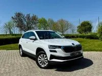 Usado Skoda Karoq Ambition 150 CV (110 kW) 2022 Blanco SUV