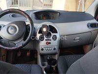 Usado Renault Modus Expression 80 CV (58 kW) 2005 Rojo Monovolumen