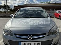 Usado Opel Astra Selective 115 CV (84 kW) 2015 Gris / plata Berlina