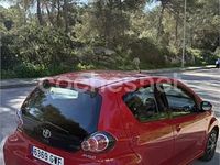 Usado Toyota Aygo Live 68 CV (50 kW) 2010 Rojo Utilitario
