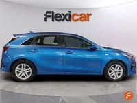 Usado Kia Ceed 120 CV (88 kW) 2021 Azul Utilitario