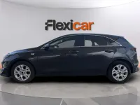 Usado Kia Ceed 120 CV (88 kW) 2023 Gris Utilitario