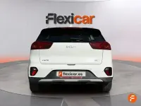 Usado Kia Niro 141 CV (103 kW) 2022 Blanco SUV