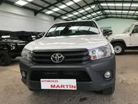 Usado Toyota HiLux 150 HP (110 kW) 2017 Branco Pickup