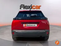 Usado Peugeot 2008 Active 101 CV (74 kW) 2023 Rojo SUV