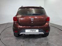Usado Dacia Sandero Stepway Ambiance 90 CV (66 kW) 2017 Marrón Berlina
