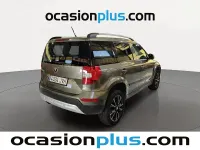 Usado Skoda Yeti 110 CV (80 kW) 2016 Verde SUV