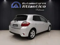 Usado Toyota Auris Hybrid Active 136 CV (100 kW) 2010 Gris Utilitario