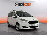 Usado Ford Tourneo Courier Ambiente 102 CV (75 kW) 2015 Blanco Monovolumen