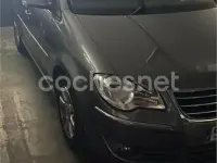 Usado VW Touran Advance 170 CV (125 kW) 2009 Gris / plata Monovolumen