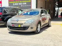 Usado Renault Mégane III Dynamique 105 CV (77 kW) 2009 Marrón Berlina