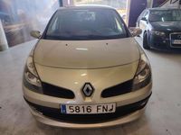 Usado Renault Clio II Authentique 70 CV (51 kW) 2007 Beige Berlina