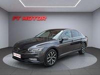 Usado VW Passat Executive 150 CV (110 kW) 2022 Gris / plata Familiar