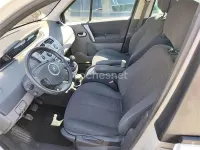 Usado Renault Scenic E-Tech Dynamique 105 CV (77 kW) 2008 Blanco Monovolumen